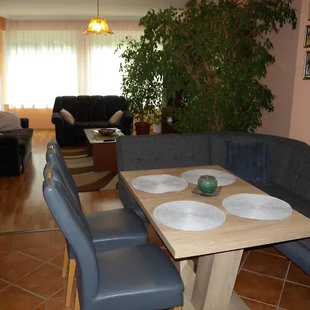 In 37946 Apartament